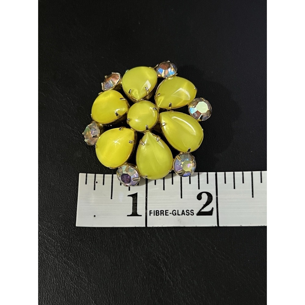 VINTAGE yellow GLASS aurora borealis RHINESTONE BROOCH pin prong - Picture 9 of 13